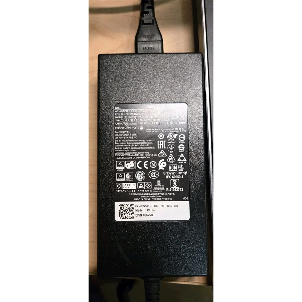 Dell Precision 7710 i7-6820 16GB 500GB SSD Quadro M3000M Win10 Pro AC ADAPTER